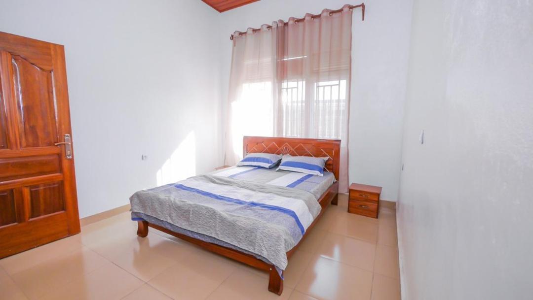 Da Vinci House Bed & Breakfast Kigali Exterior photo